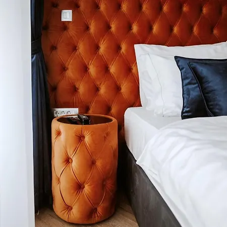 B - Boutique - Private Parking Lublaň