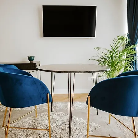B - Boutique - Private Parking Apartma *