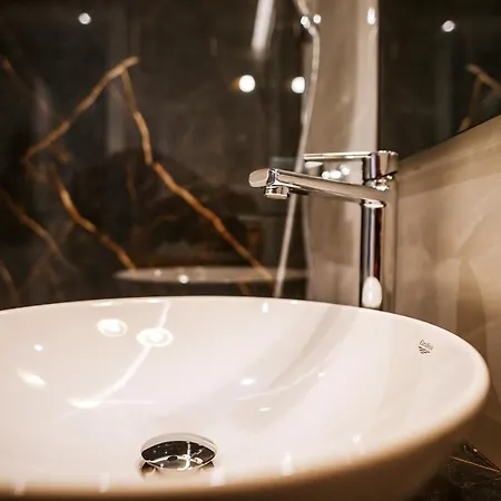 Apartment Bresidence With Free Private Parking *