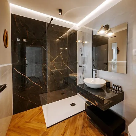 Apartmán B - Boutique - Private Parking *