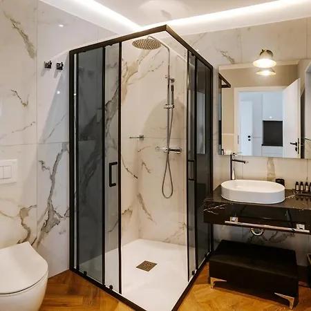 Apartmán B - Boutique - Private Parking *